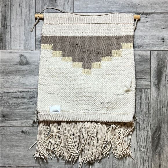 Handcrafted Cream and Gray Wall Hanging - Picture 6 of 6